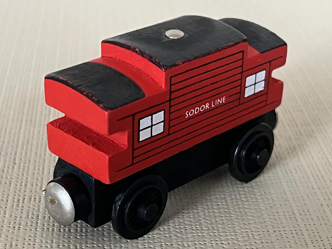 Dřevěný vagón koncový červený - do vláčkodráhy