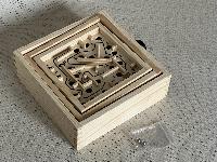 Dřevěný stolní labyrint s kuličkou