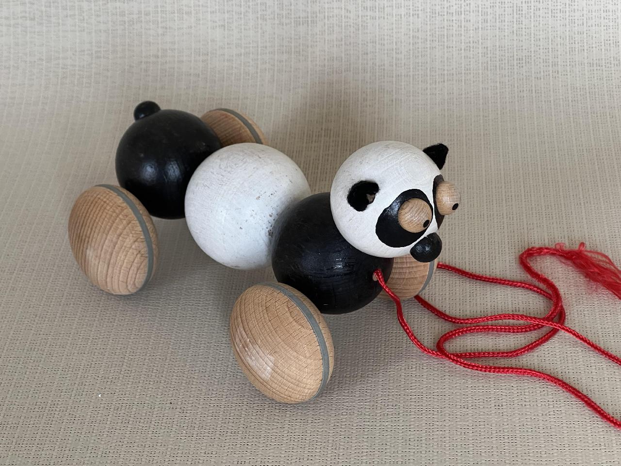 Dřevěná panda vrtík