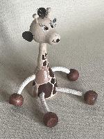 Pérák - dřevěná žirafa na pružině malá